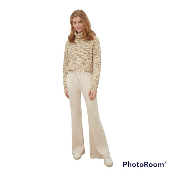 American Eagle waffle lounge flare pants | Size Medium - Picture 1 of 10